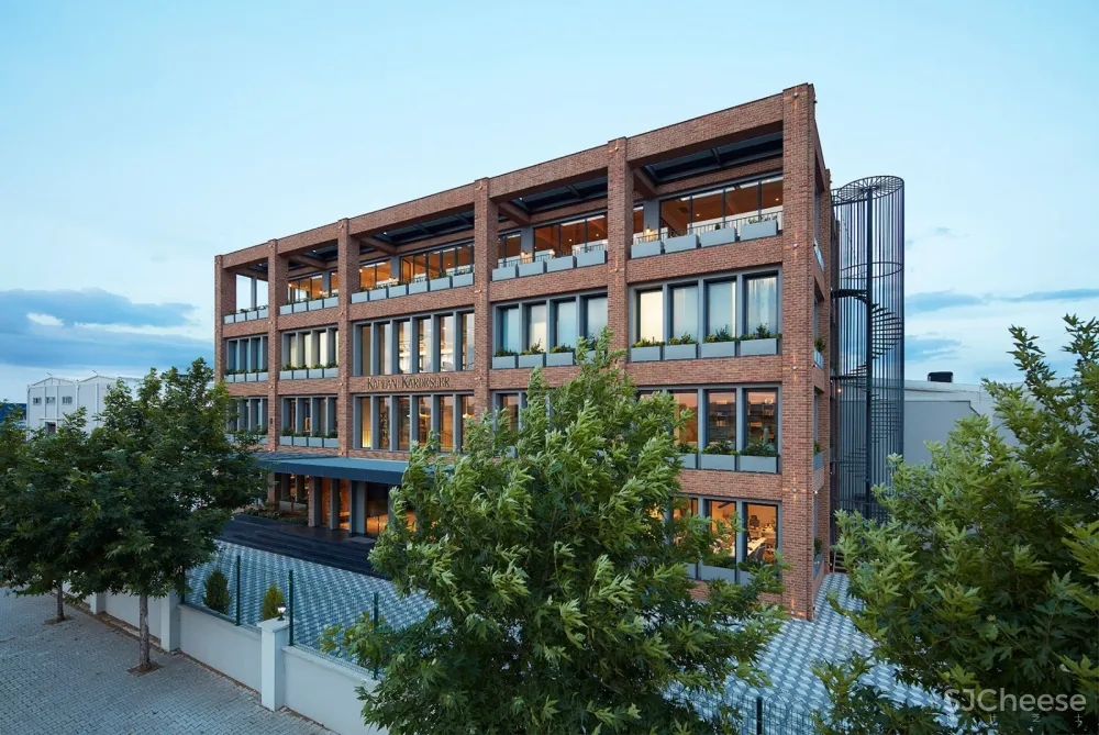 Empera公司总部大楼，土耳其 / Yerce Architecture + ZAAS