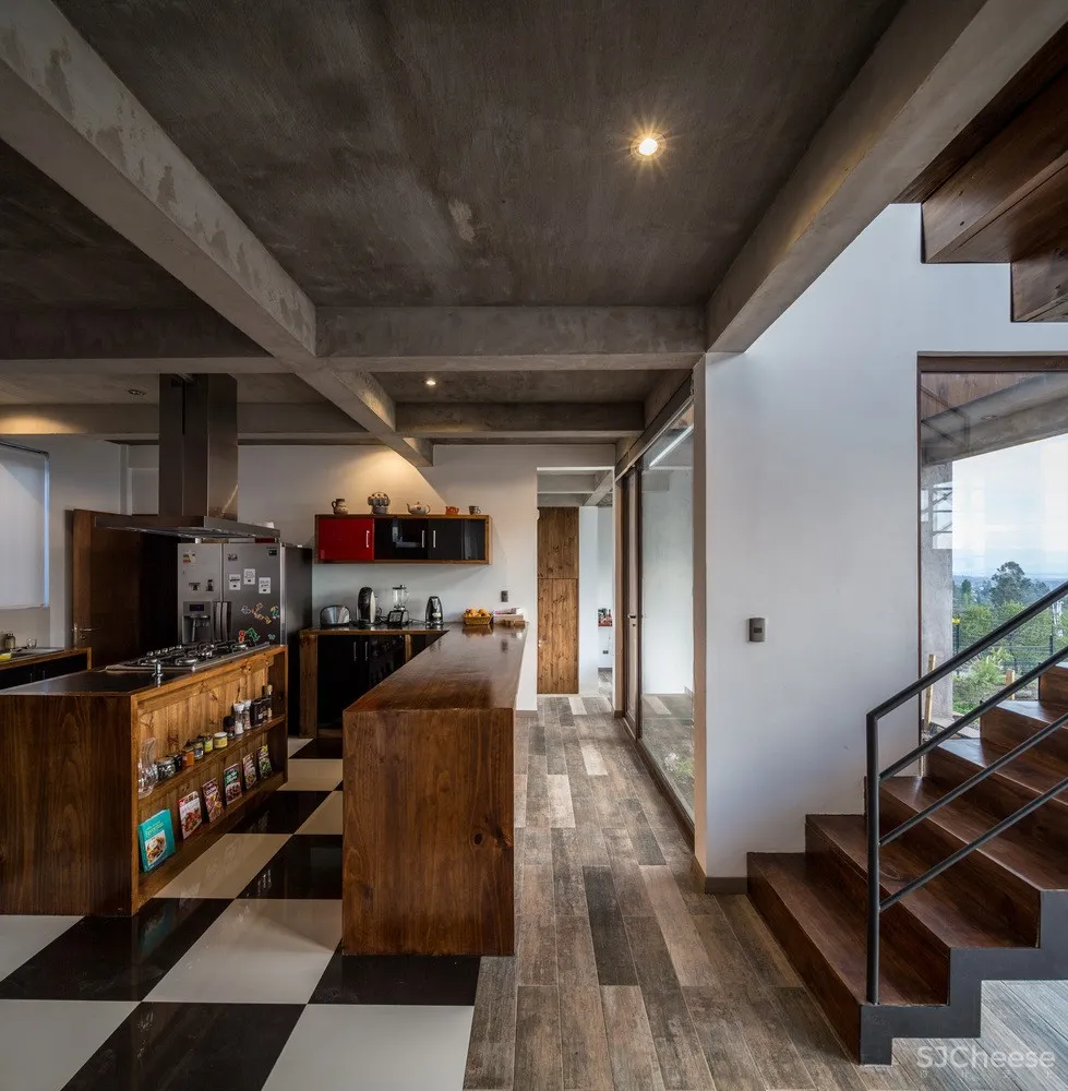 Biourban Arquitectos:橡木色住宅 H.D. House