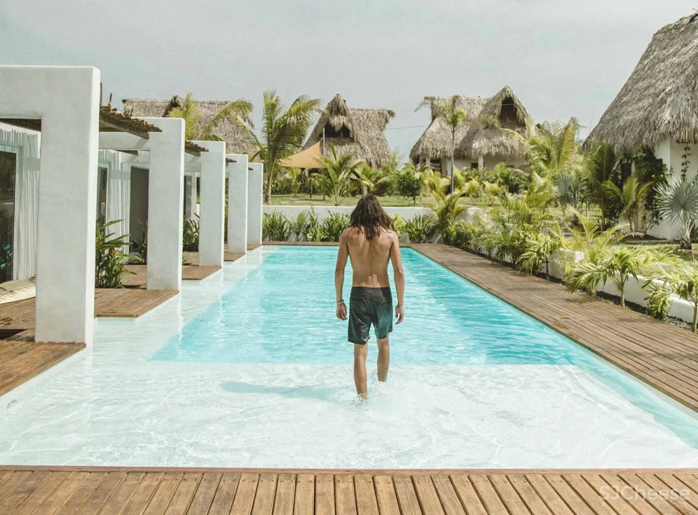 Swell冲浪与生活度假酒店，危地马拉 / Elan Ibghy + Marie Bonnefond
