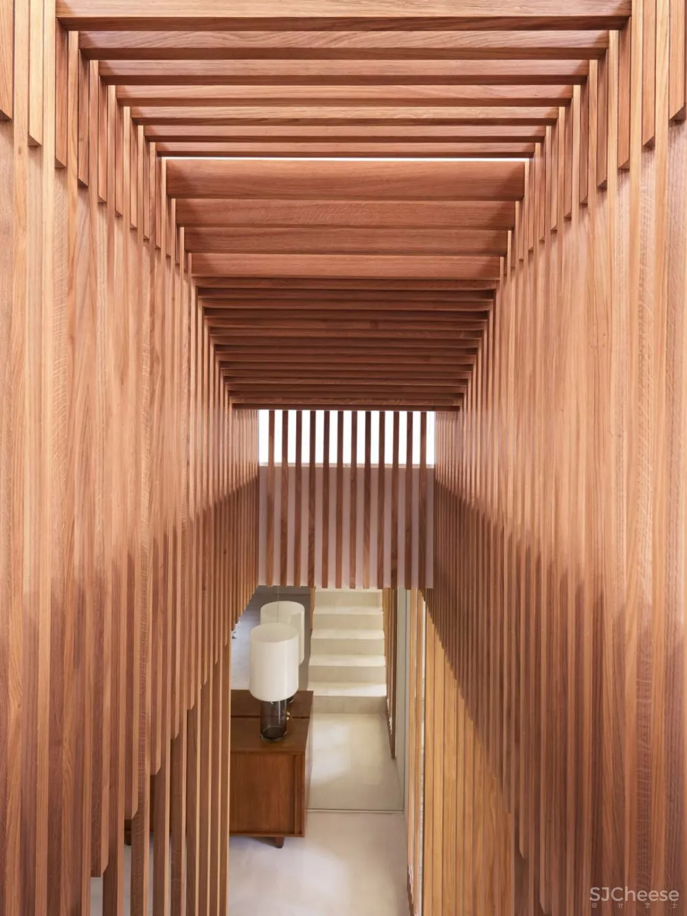 首发 | 05 AM arquitectura 明快美学:巴黎白色阁楼的内部翻新