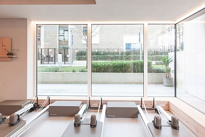 首发(新补充) | Wolter Navarro:融合墨西哥和挪威风格的普拉提工作室