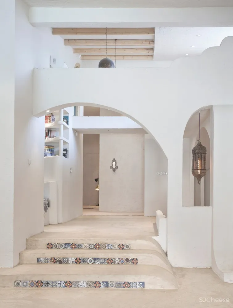 Babak Abnar:伊朗极简别墅改造