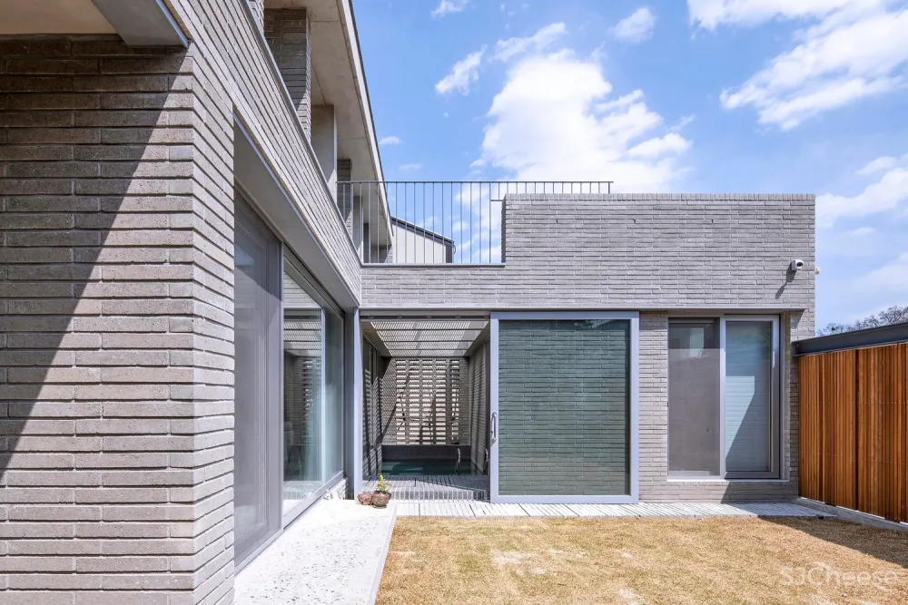 Soha House / Wonder Architects + NEEDS Architects
