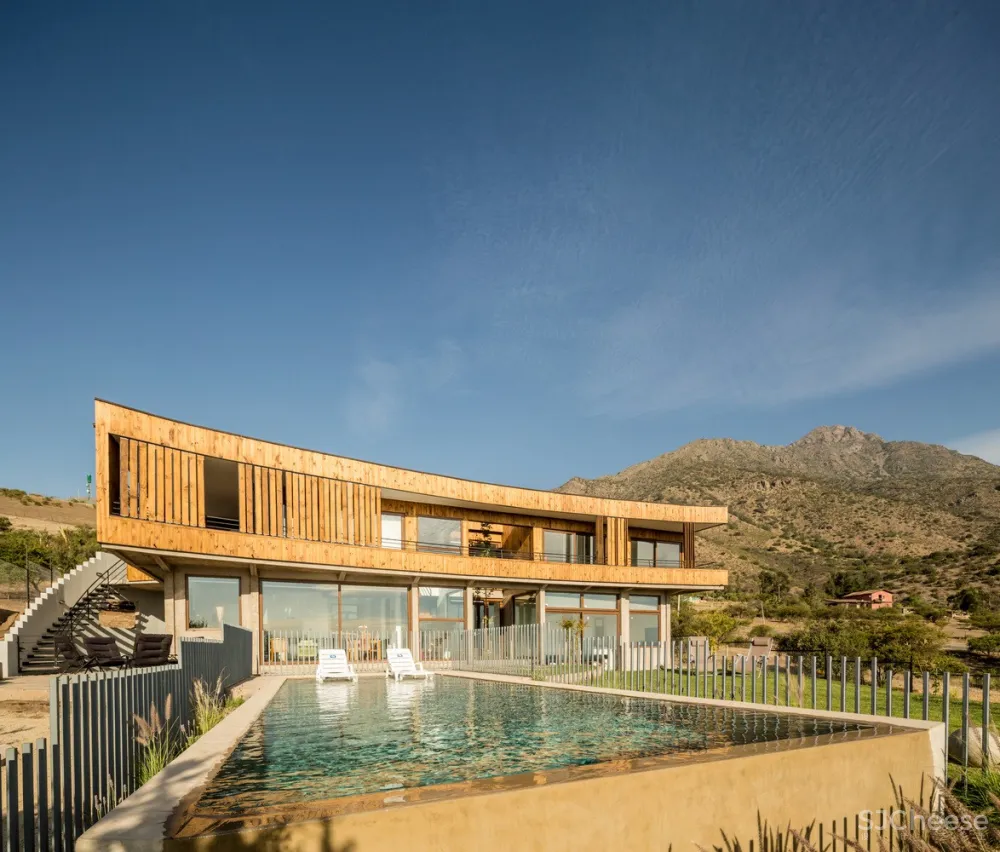 Biourban Arquitectos:橡木色住宅 H.D. House