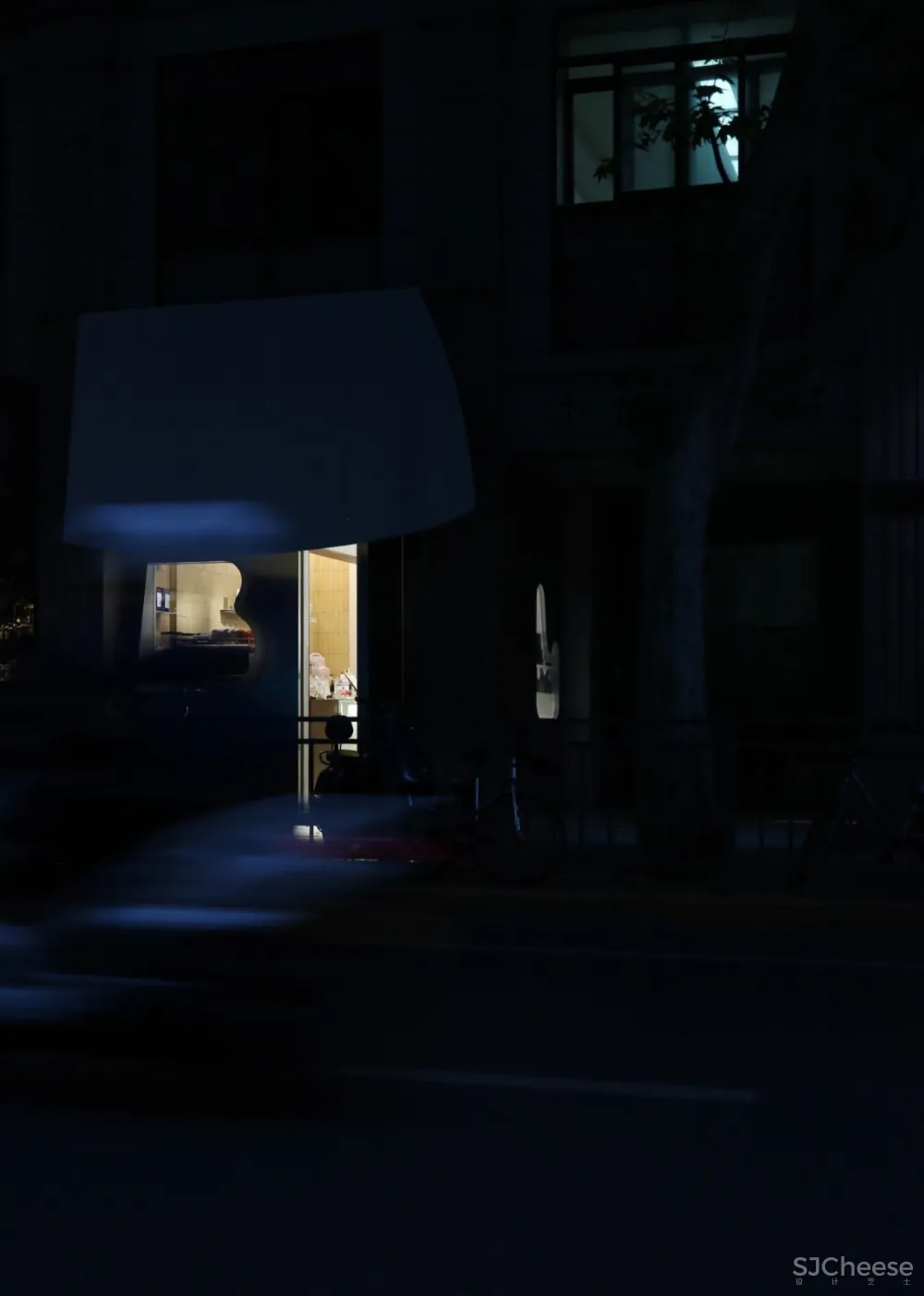 一间“羊肚子”里的咖啡馆