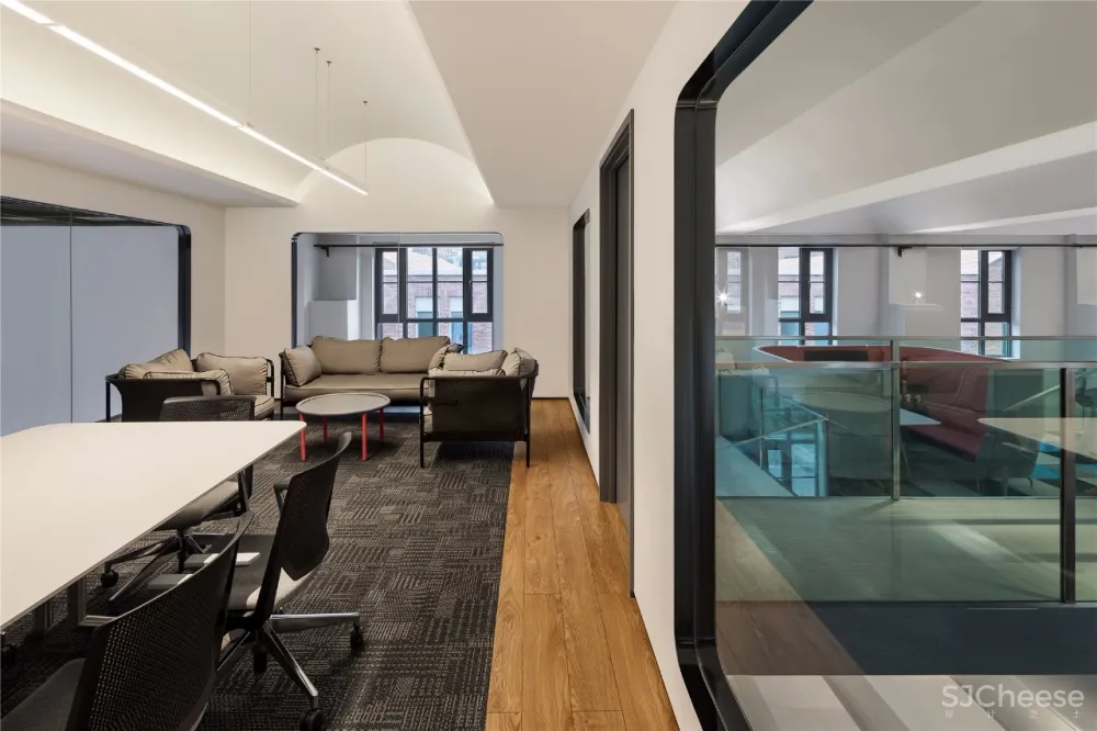 得德设计 | 天津311摄影工作室:以光感知,空间掠“影”