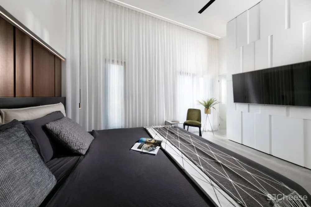 与0932相媲美的设计师丨只做简约纯粹的设计