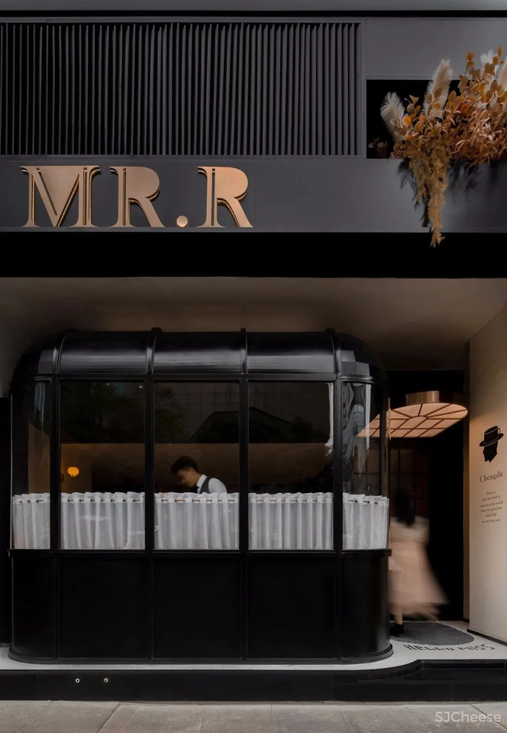 和我在成都的街头走一走丨直到遇见MR.R