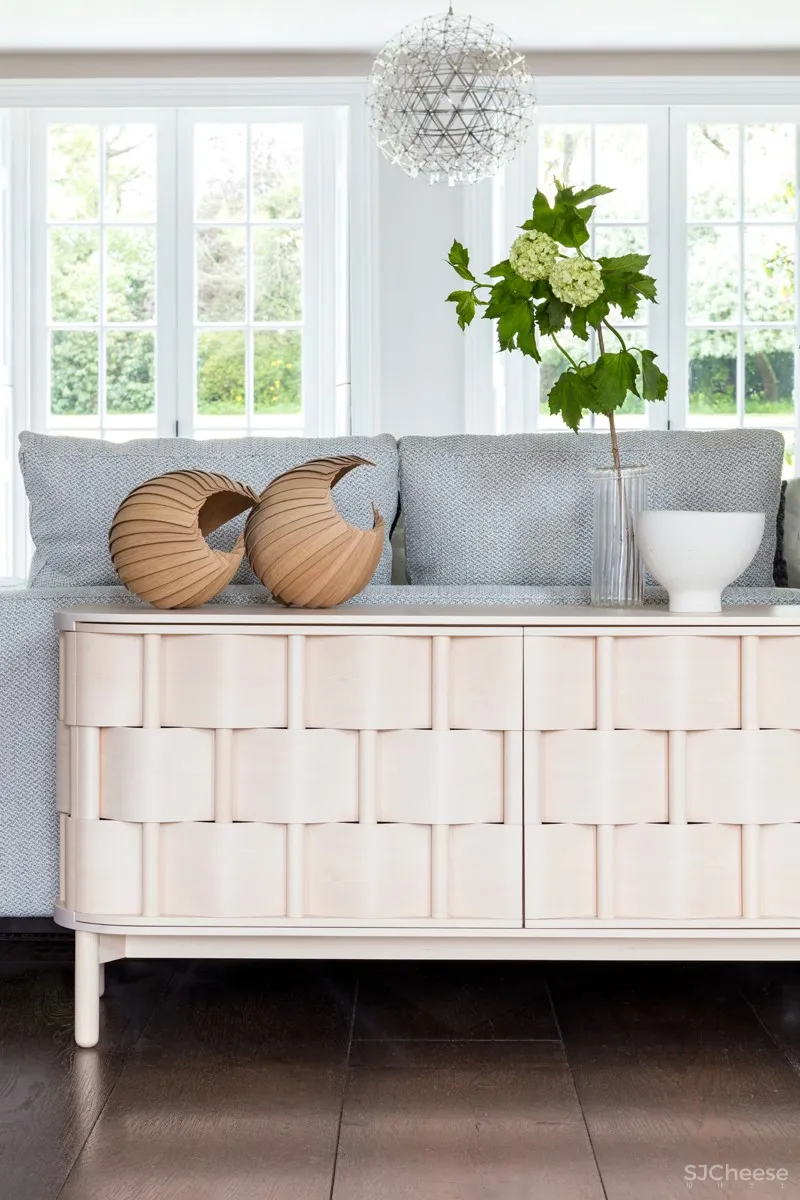 Louise Holt新作 | 永恒的简约美学