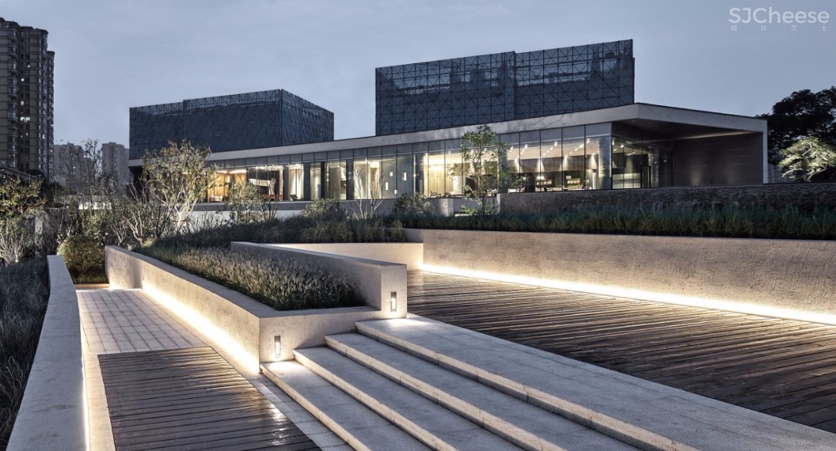 新作 | 唐忠汉:静美大地灰,错叠趣味的虚实与空灵