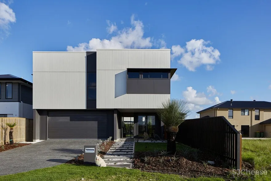 Helensvale Haus in South East Queensland / Happy Haus