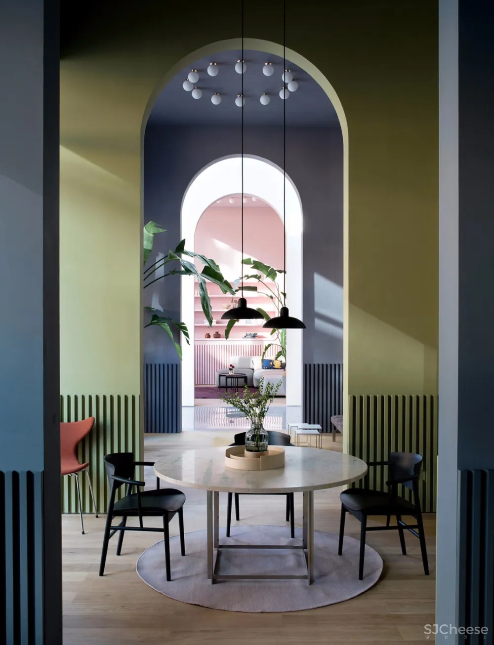 Jaime Hayon新作 | 西安Fritz Hansen,营造“神庙般”的美感