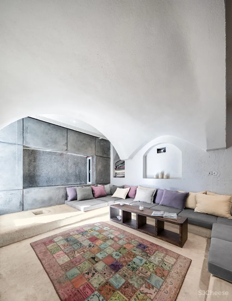 Babak Abnar:伊朗极简别墅改造