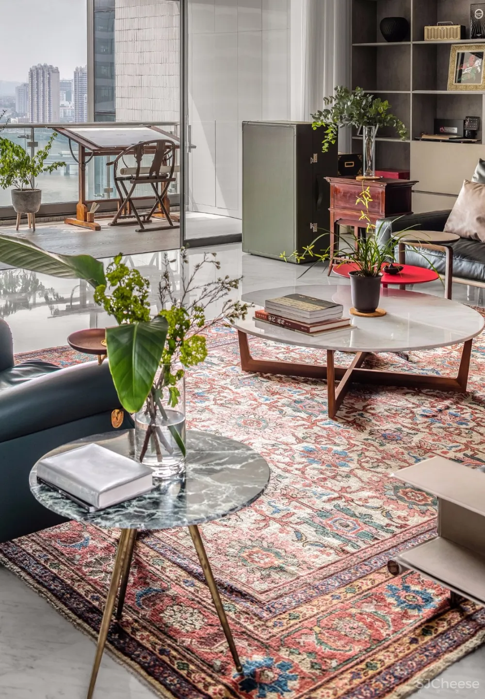 新作| 广州 500m² 大平层无敌江景奢宅，对望广州塔，超大空中泳池！