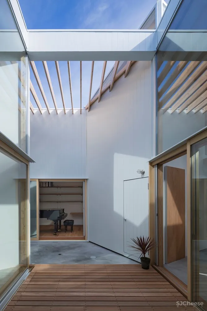 北斋之家,12个方体的自由扩张 / 岛田阳建筑事务所