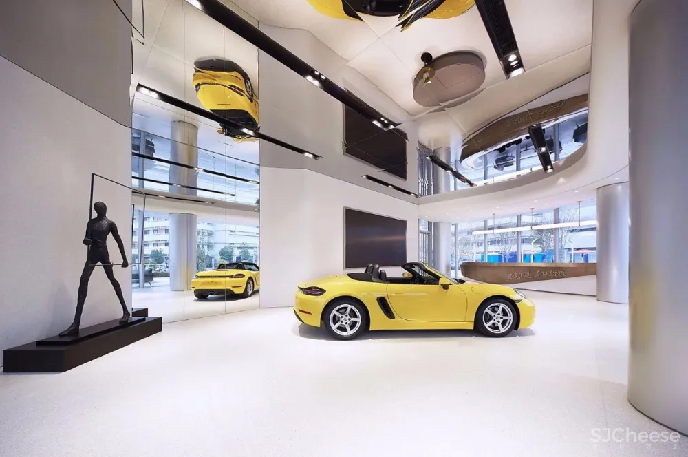 【于强设计&沃屋陈设】2600㎡“汽车主题“的售楼中心,酷爆了