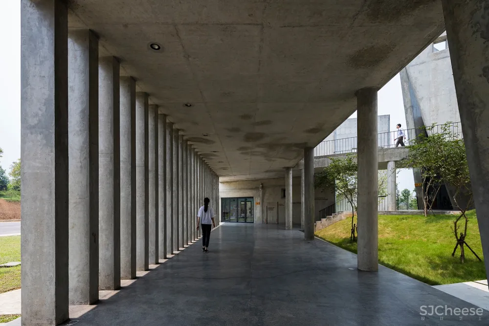 Viettel 厂外工作室 /武重义建筑事务所