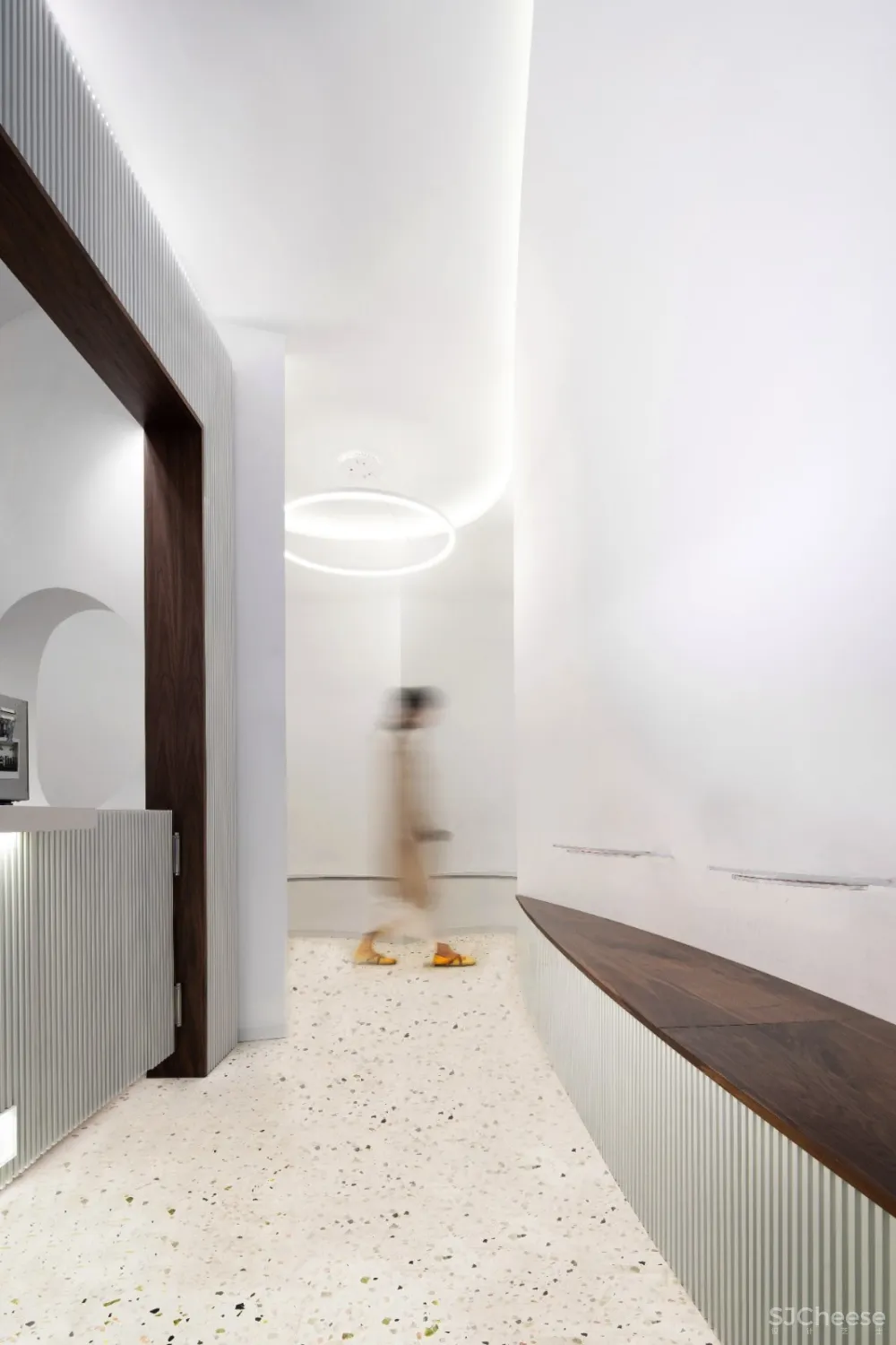 一间“羊肚子”里的咖啡馆