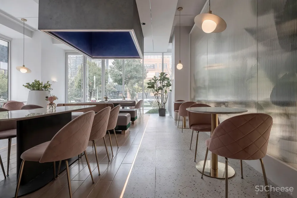 翠贝卡河西旗舰店,南京 / 南京市線状建筑设计研究室