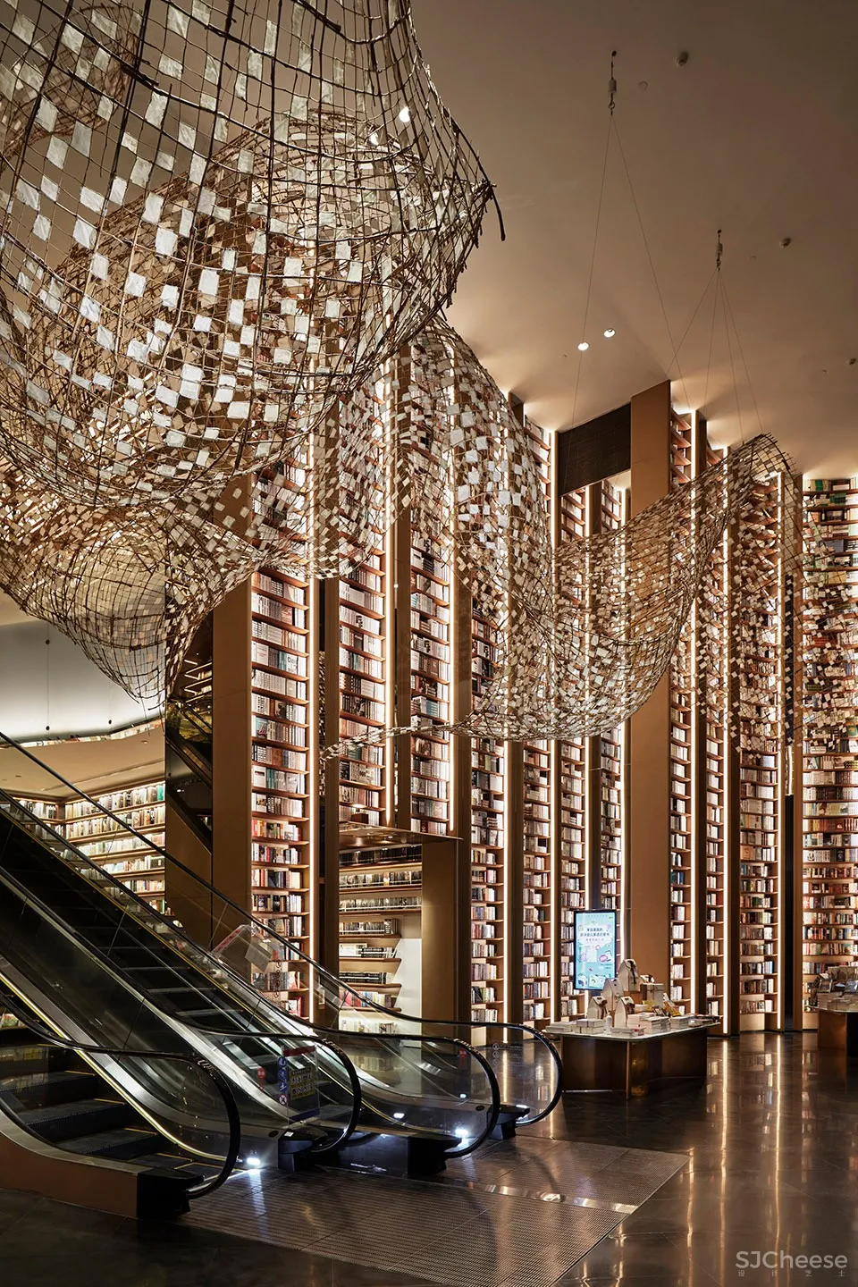 言几又·迈科中心旗舰店,西安 / ikg inc.