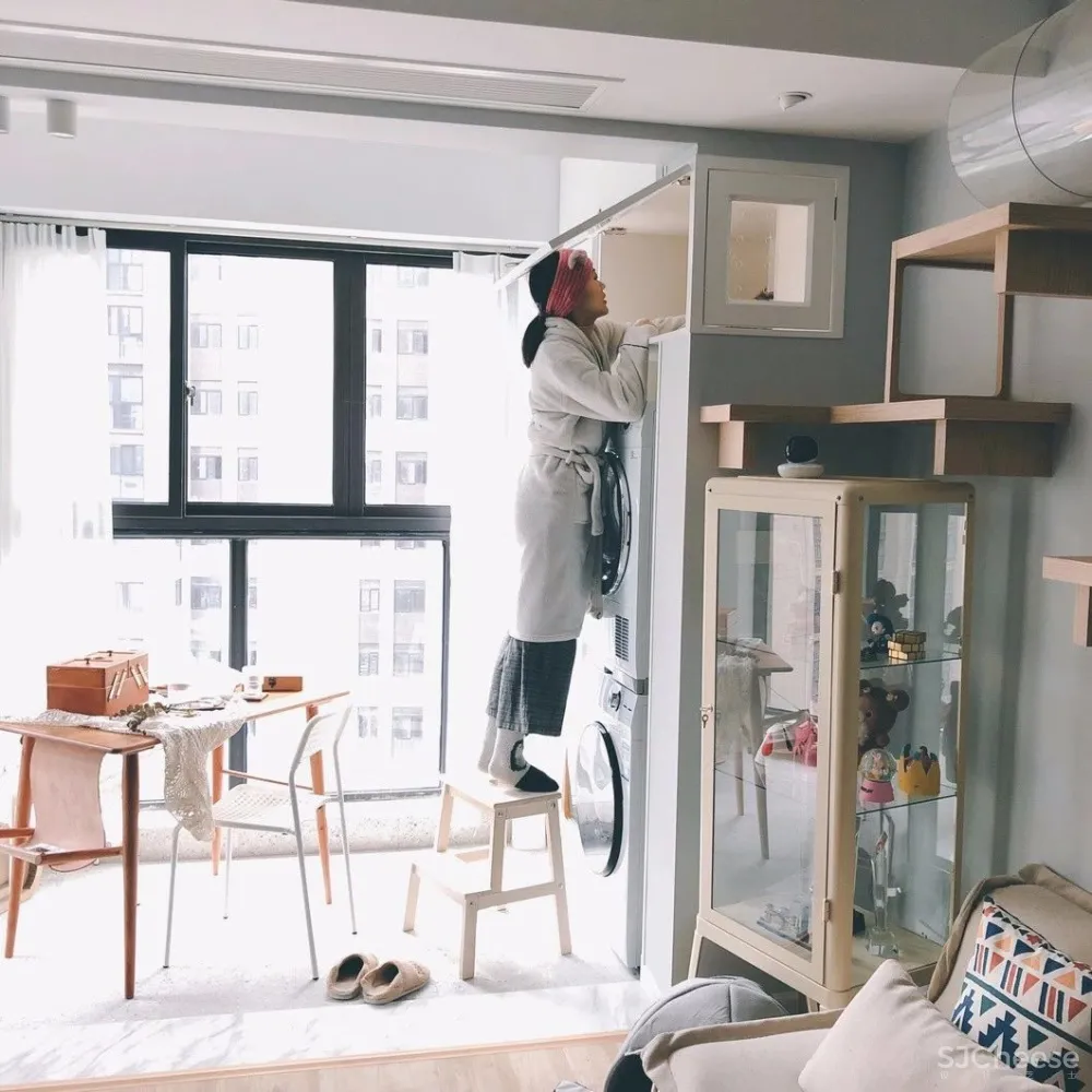 两个日系女孩在60㎡小屋丨收纳进了满房杂物,还有4只猫咪主子