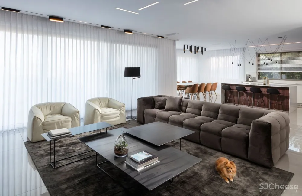 与0932相媲美的设计师丨只做简约纯粹的设计