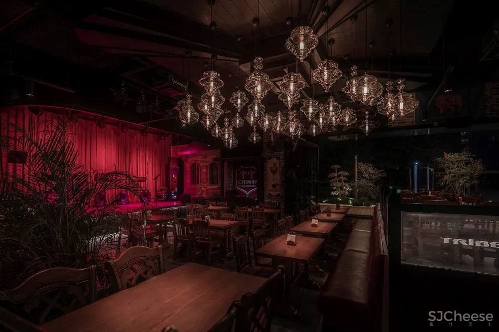 翠贝卡河西旗舰店,南京 / 南京市線状建筑设计研究室