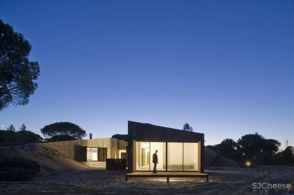 Pereira Miguel Arquitectos | 沙丘之家