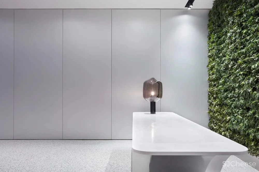 【于强设计&沃屋陈设】2600㎡“汽车主题“的售楼中心,酷爆了