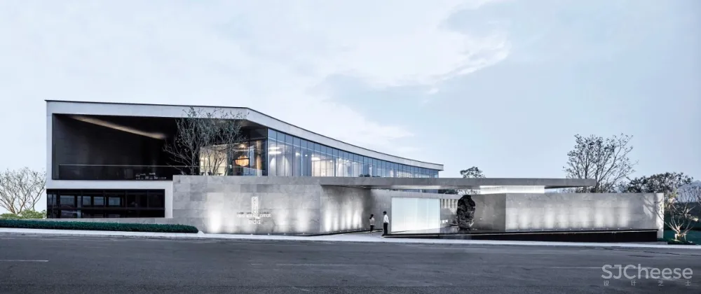 新作 | 唐忠汉:静美大地灰,错叠趣味的虚实与空灵