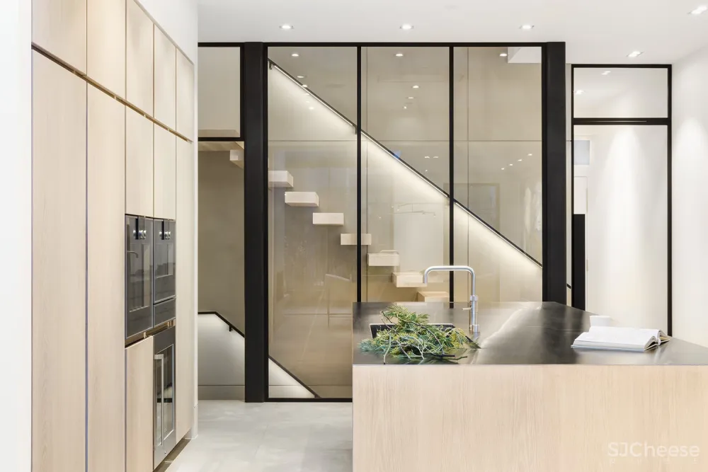 Louise Holt新作 | 永恒的简约美学