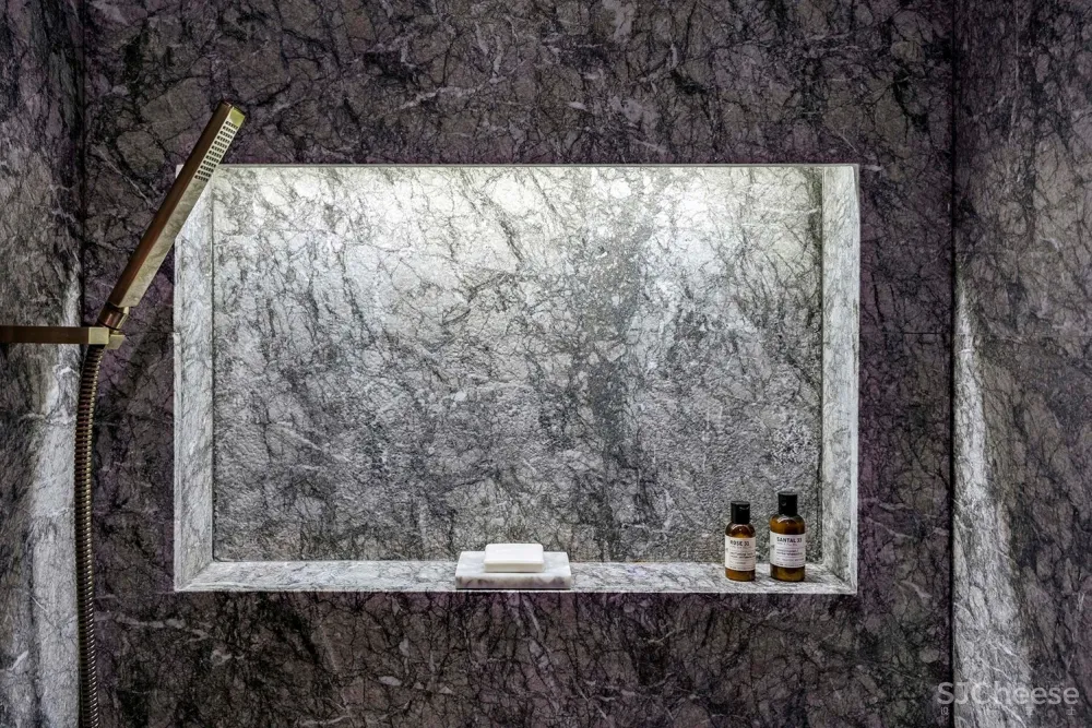 香港鲗鱼涌住宅 / 林子設計