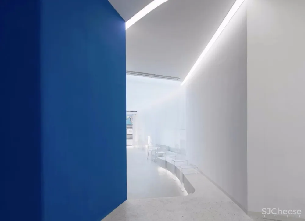 MurMurLab:藏在空间里的十二行诗