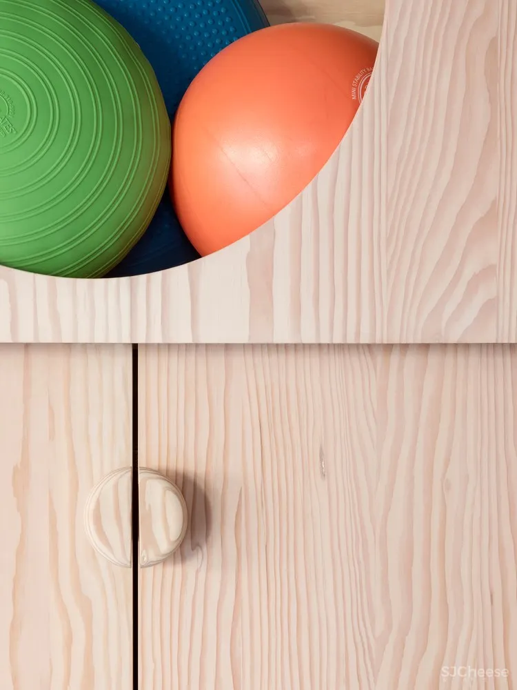 首发(新补充) | Wolter Navarro:融合墨西哥和挪威风格的普拉提工作室