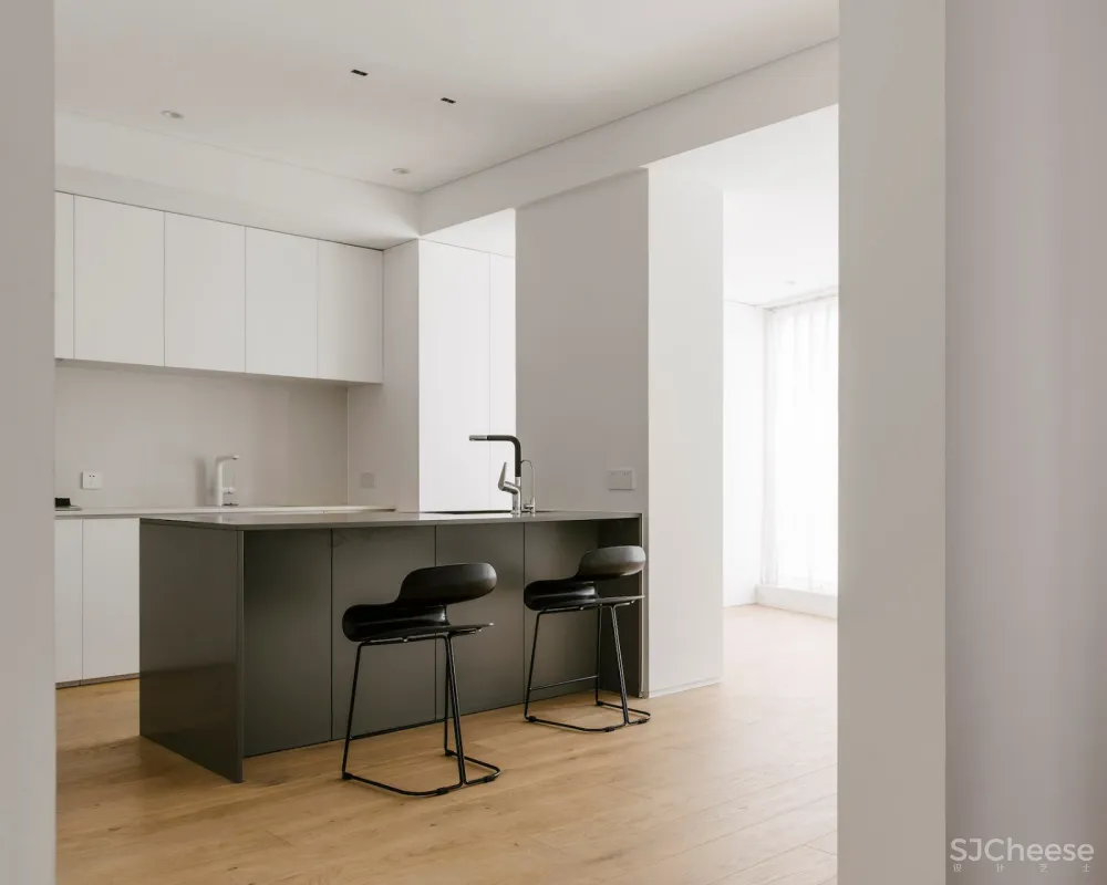 TC Apartment by Office ZHU