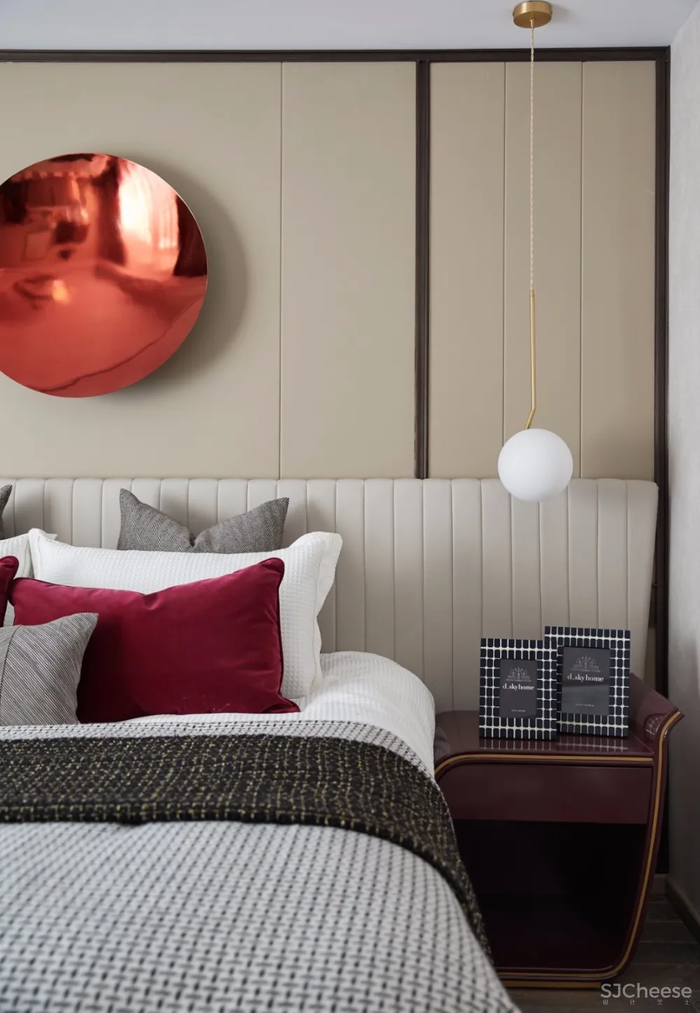 ‘’红梨色‘’点缀的奢丽雅致样板房丨这是一场以取悦自我为主题的视觉盛宴