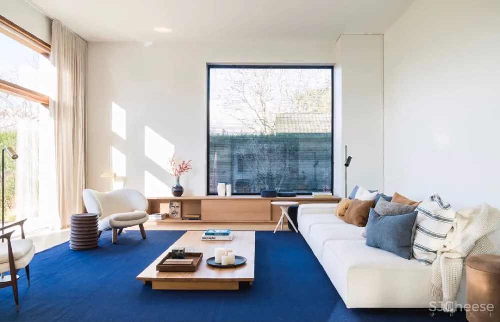 Noémi Architect | 讲述极简主义的精髓