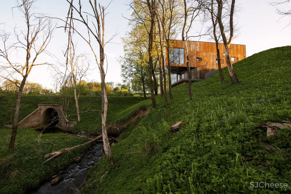 朝圣者之家 / KAOS Architects