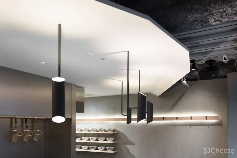 Noodle Shop Hyottoko by Keiji Ashizawa Design