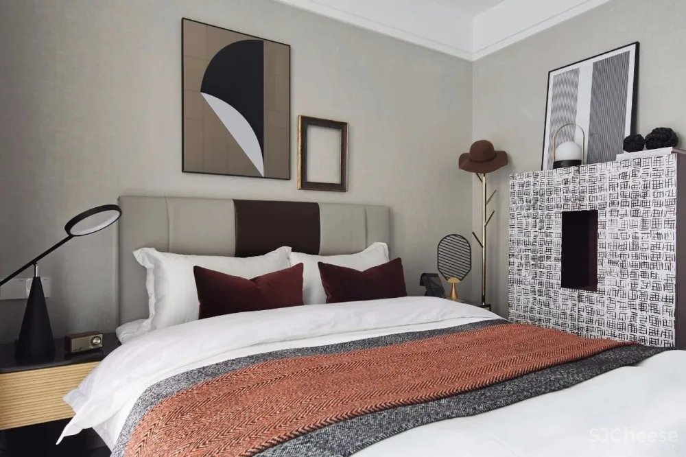 ‘’红梨色‘’点缀的奢丽雅致样板房丨这是一场以取悦自我为主题的视觉盛宴