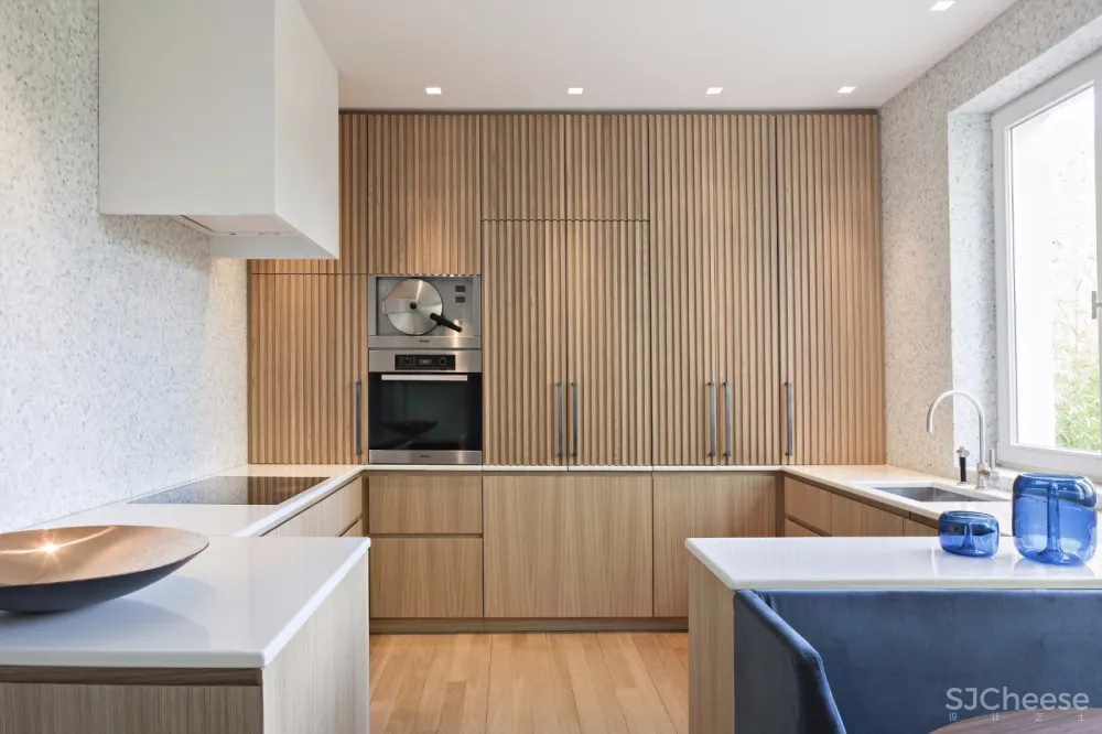 Helene Van Marcke | 巴黎“复古”的幽默