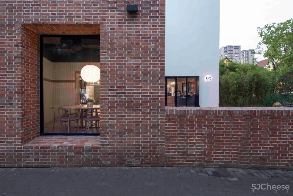 上海愚园路创意园区改造 / 如恩设计研究室