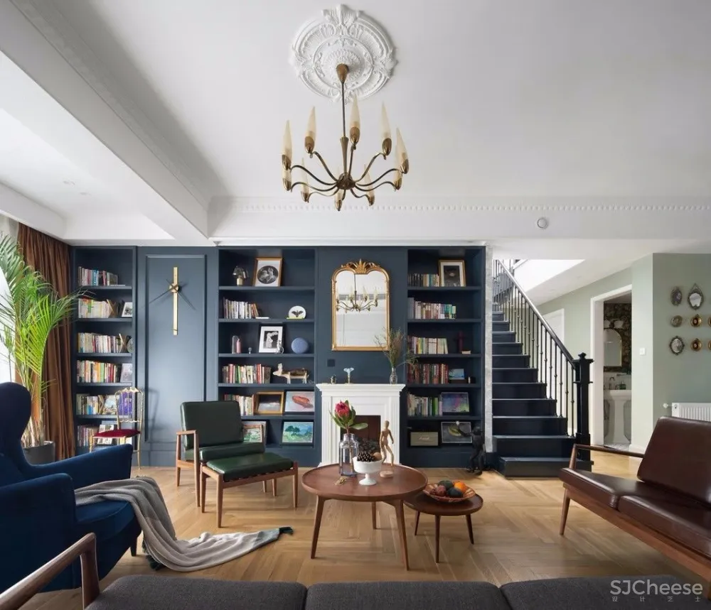 310㎡ 顶层洋房丨在这里养花、聚餐,美极了