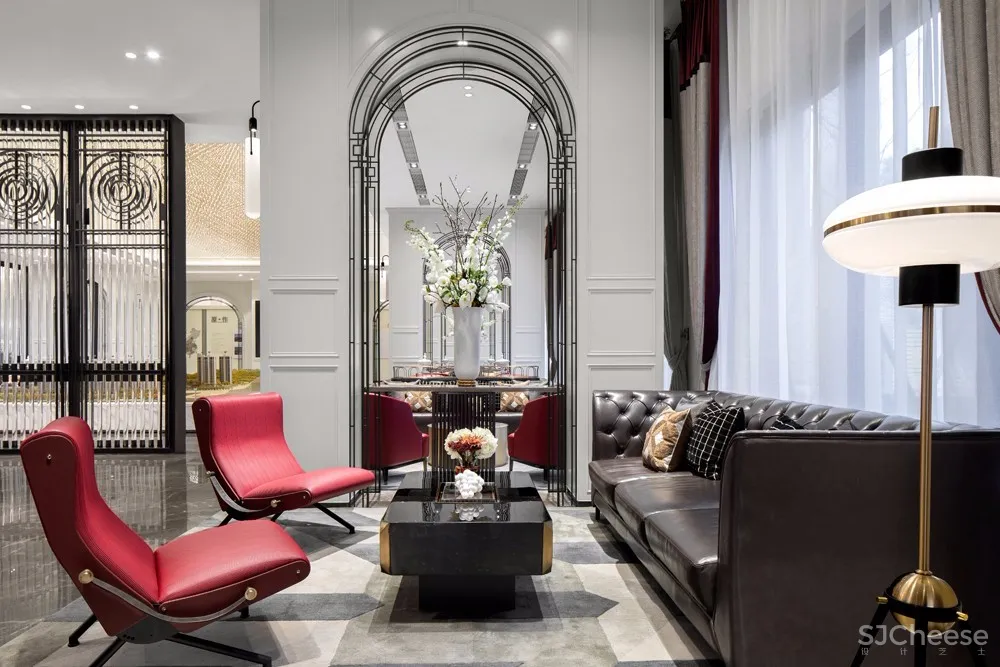 以“下午茶”为氛围主题丨营造出古典英伦风与现代摩登感交织共映的售楼空间