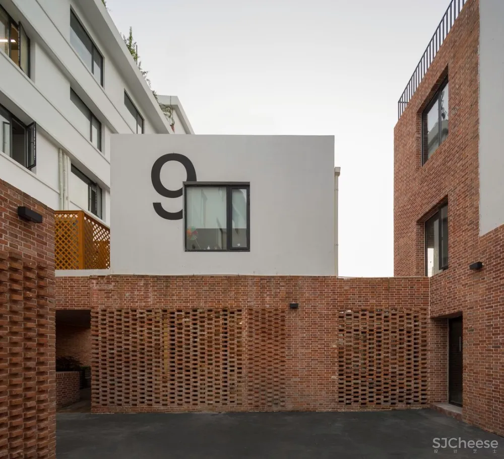 上海愚园路创意园区改造 / 如恩设计研究室