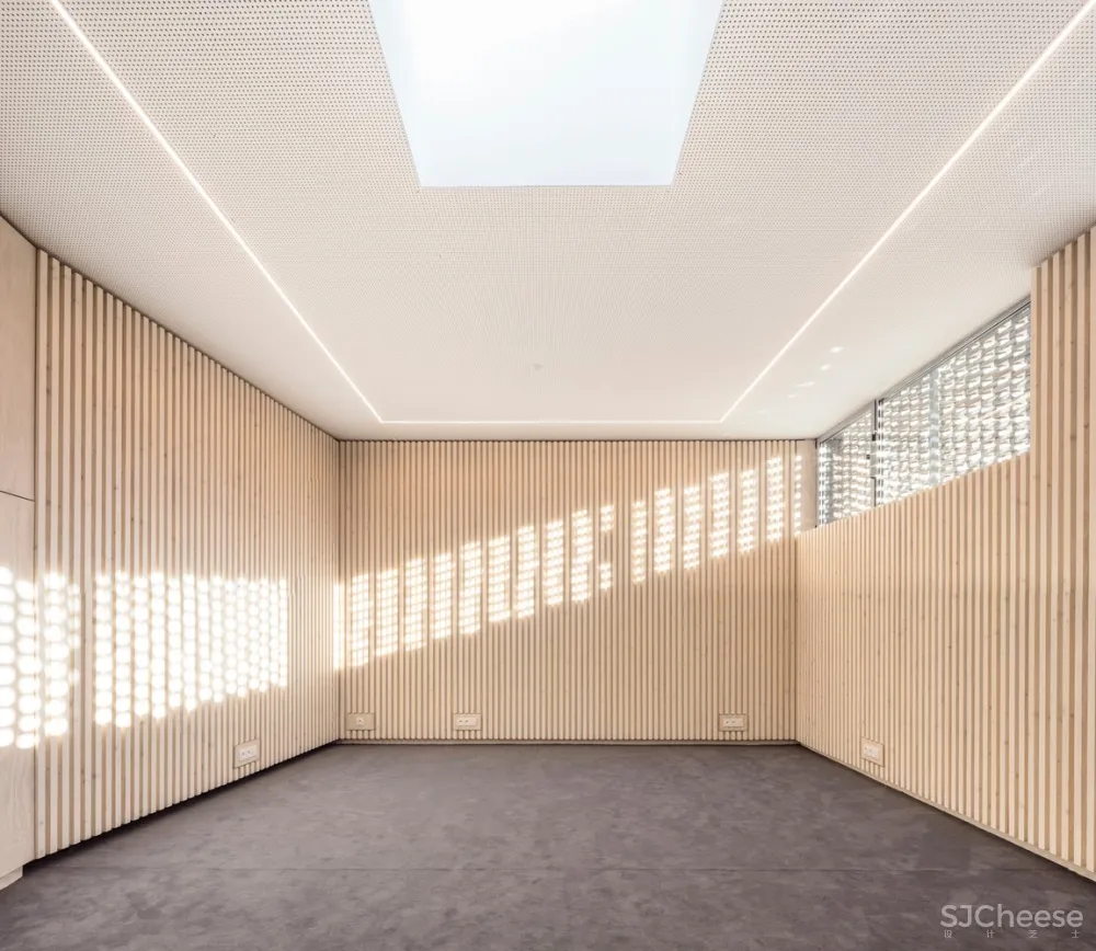 Elancourt Music School / Opus 5 architectes