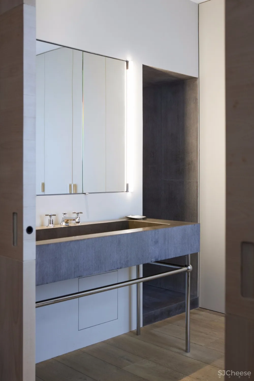 Helene Van Marcke | 巴黎“复古”的幽默