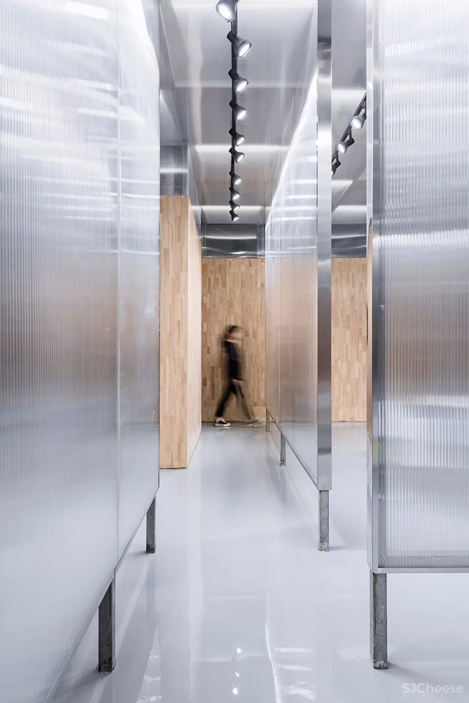 最新 | 垣建筑设计工作室:西安 模糊的“墙” – 杜雅汽车特效涂料系统陕西服务站空间设计