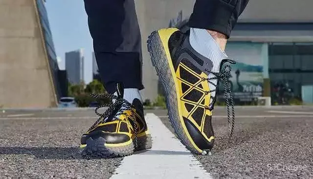 TY设计 · SUPERRUN运动品牌，时尚的不像实力派