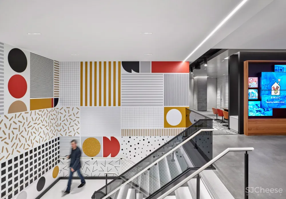 首发 | Studio O+ a & IA Interior Architects:麦当劳为芝加哥总部新员工开汉堡大学啦!